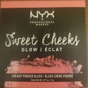 Sweet Cheeks Creamy Powder Blush Glow